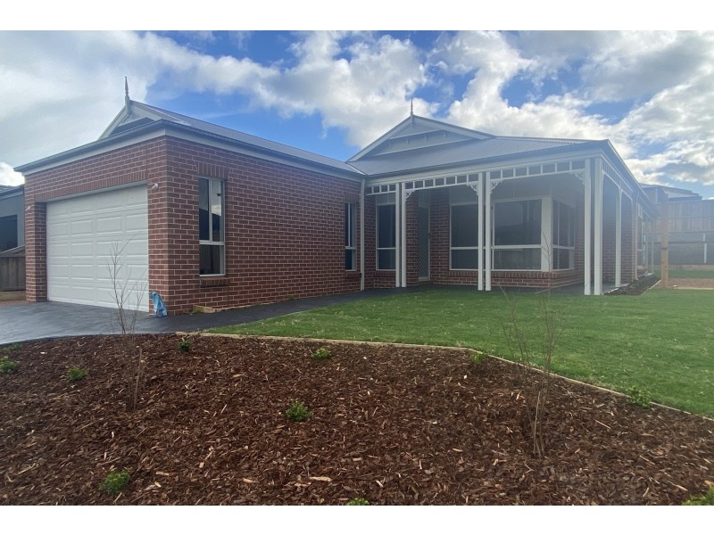 36 Sunnybrook Avenue, Warragul VIC 3820