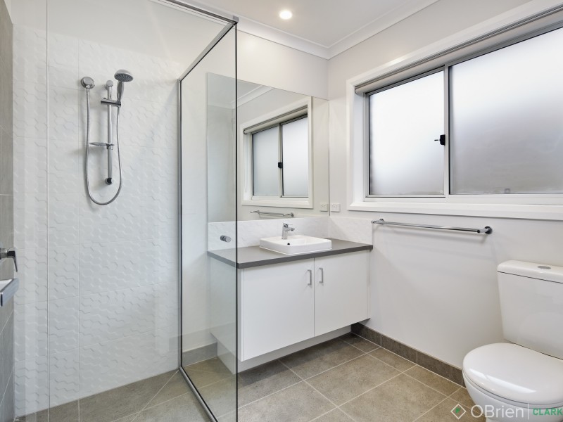 32 Twin Ranges Drive, Warragul VIC 3820