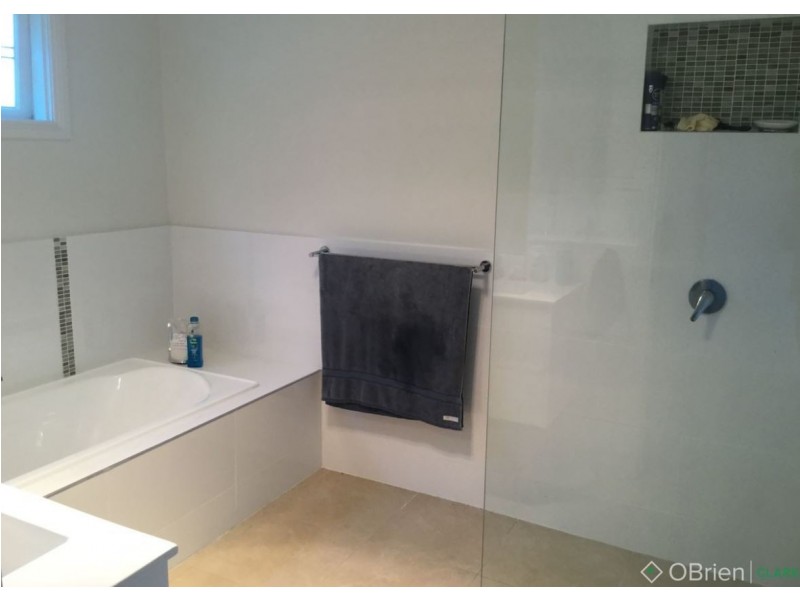 154 Princes Way, Drouin VIC 3818