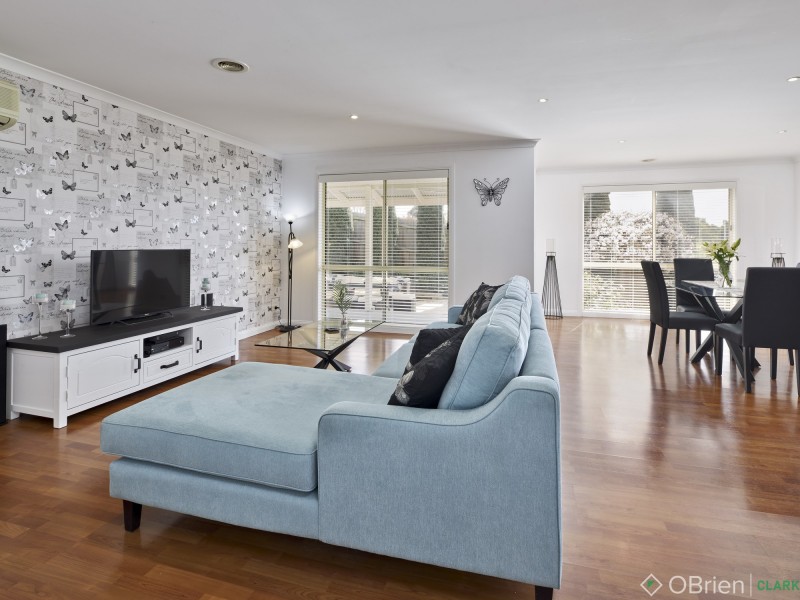 12 Hayes Drive, Warragul VIC 3820