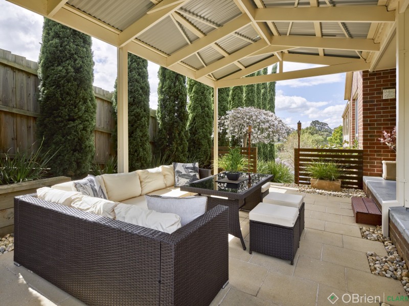 12 Hayes Drive, Warragul VIC 3820