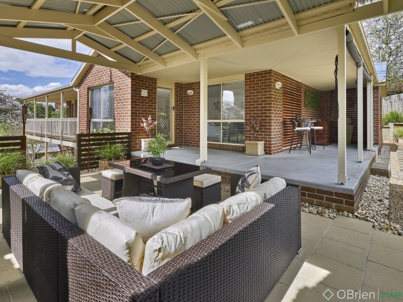 12 Hayes Drive, Warragul VIC 3820