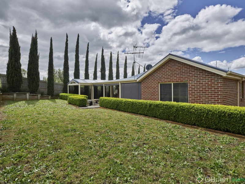12 Hayes Drive, Warragul VIC 3820
