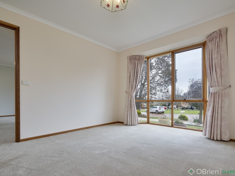 6 Flax Mill Close, Drouin VIC 3818