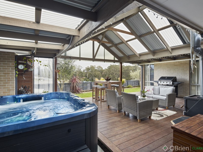 3 Lakeview Court, Drouin VIC 3818