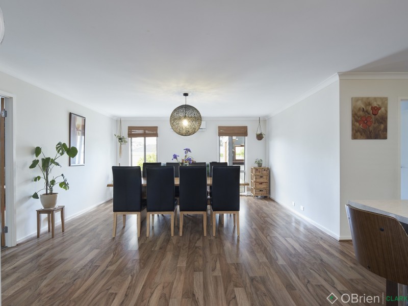 3 Lakeview Court, Drouin VIC 3818