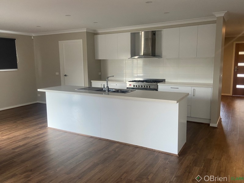 29 Empire Avenue, Drouin VIC 3818