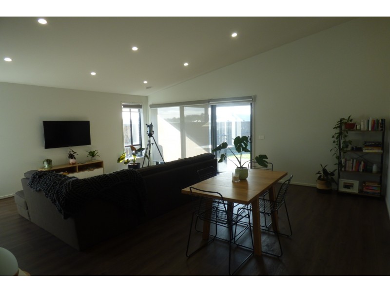 10 Buckland Drive, Warragul VIC 3820