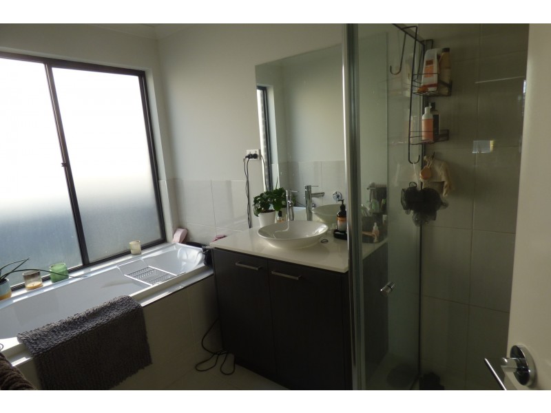 10 Buckland Drive, Warragul VIC 3820