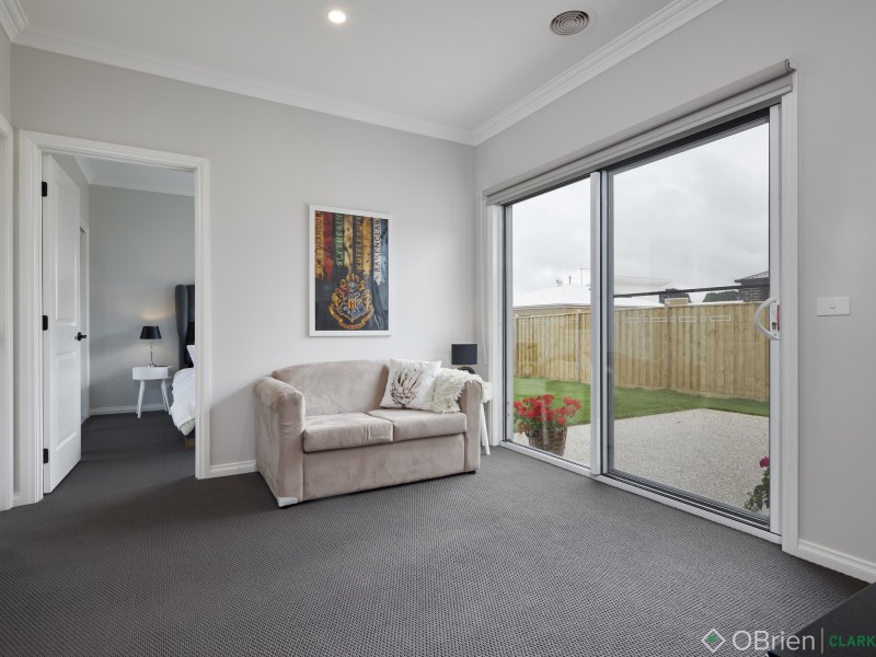 17 Streeton Drive, Warragul VIC 3820