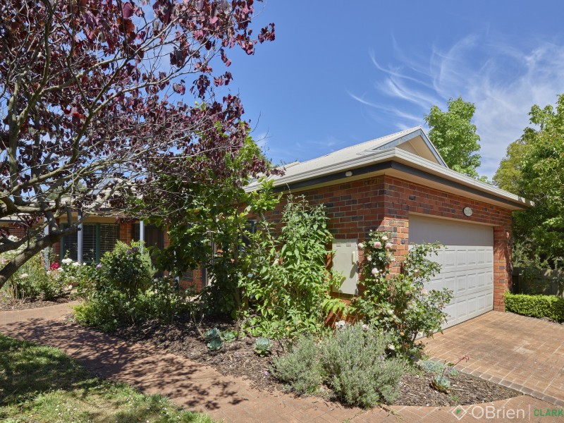 6 Willow Crescent, Warragul VIC 3820