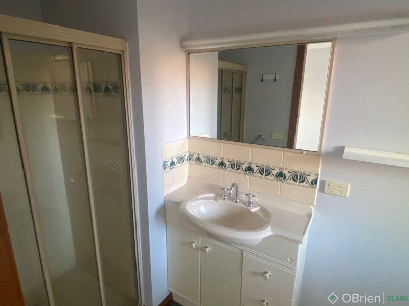 6 Willow Crescent, Warragul VIC 3820