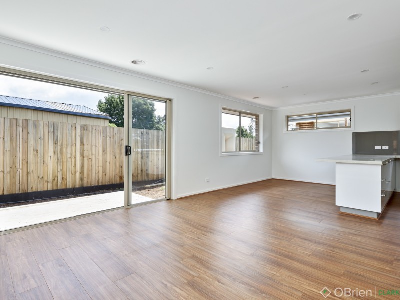 3/18-20 Main South Road, Drouin VIC 3818