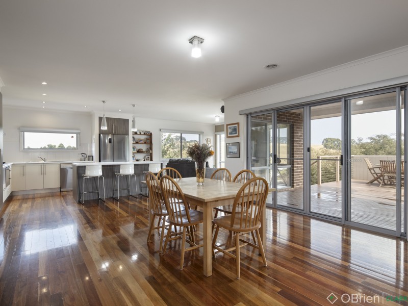 31 Willow Crescent, Warragul VIC 3820