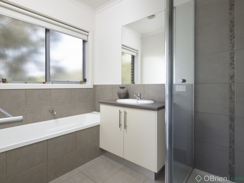 31 Willow Crescent, Warragul VIC 3820