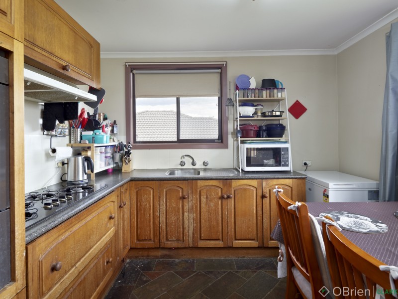 8 Fenton Street, Warragul VIC 3820