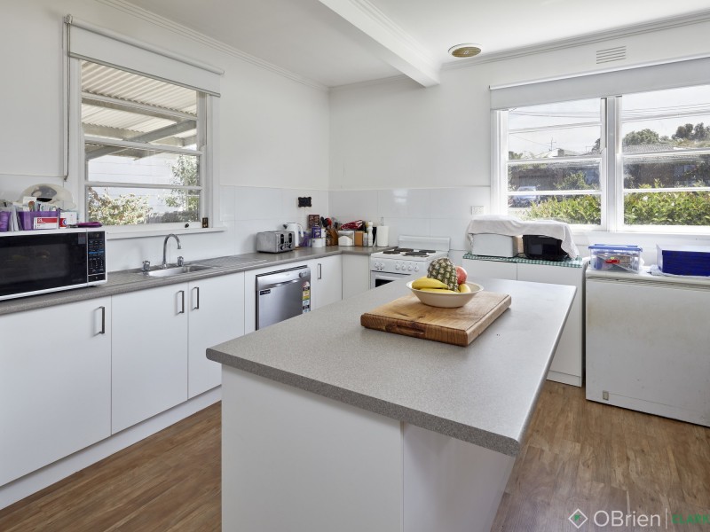 7 Bambra Court, Drouin VIC 3818