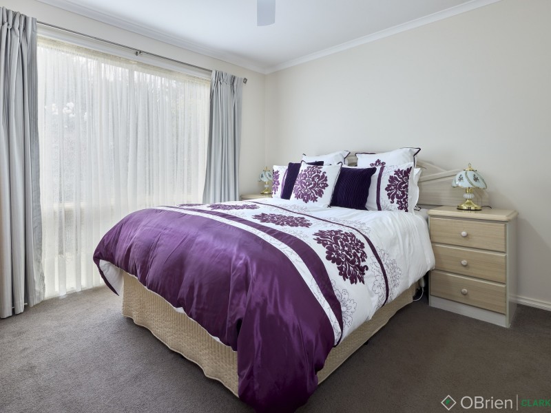 17 Janine Court, Drouin VIC 3818