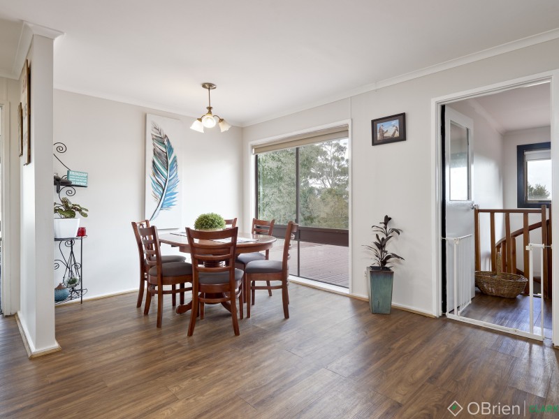 70 Longwarry Road, Drouin VIC 3818