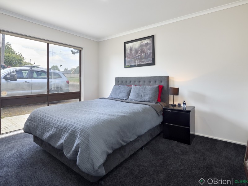 70 Longwarry Road, Drouin VIC 3818