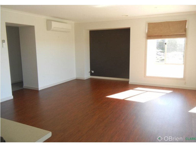 15 Toorongo Street, Drouin VIC 3818