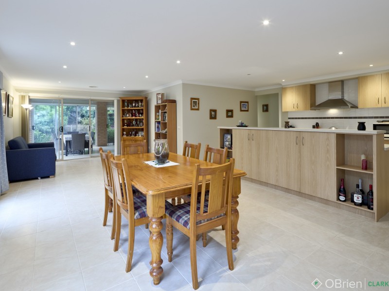 19 Claudia Crescent, Drouin VIC 3818