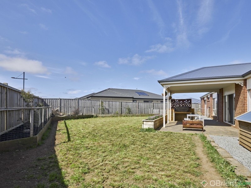 9 Highvale Rise, Warragul VIC 3820