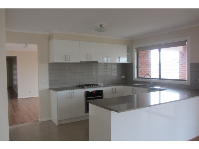 15 Berta Rise, Drouin VIC 3818