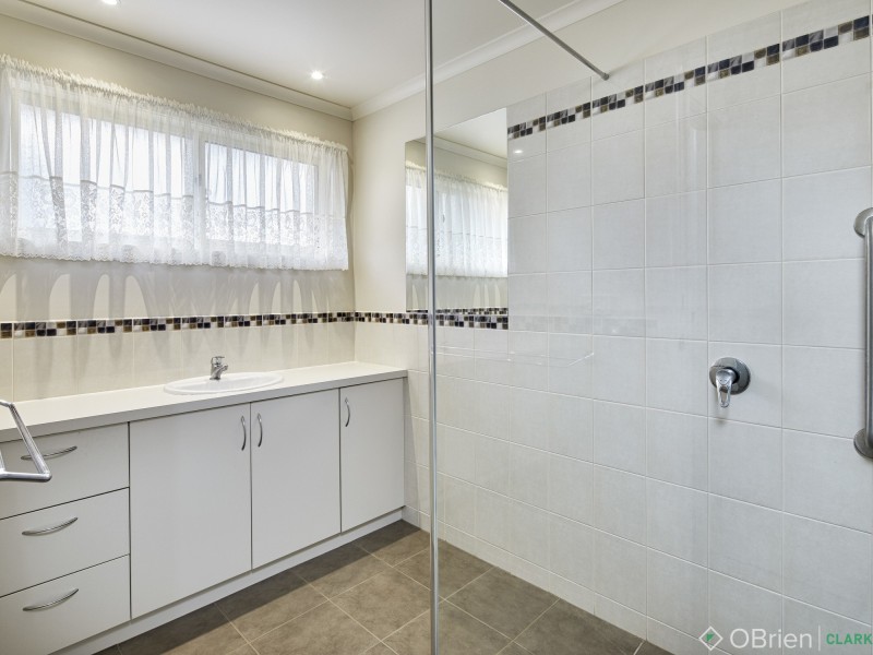 3/20-22 Lampard Road, Drouin VIC 3818