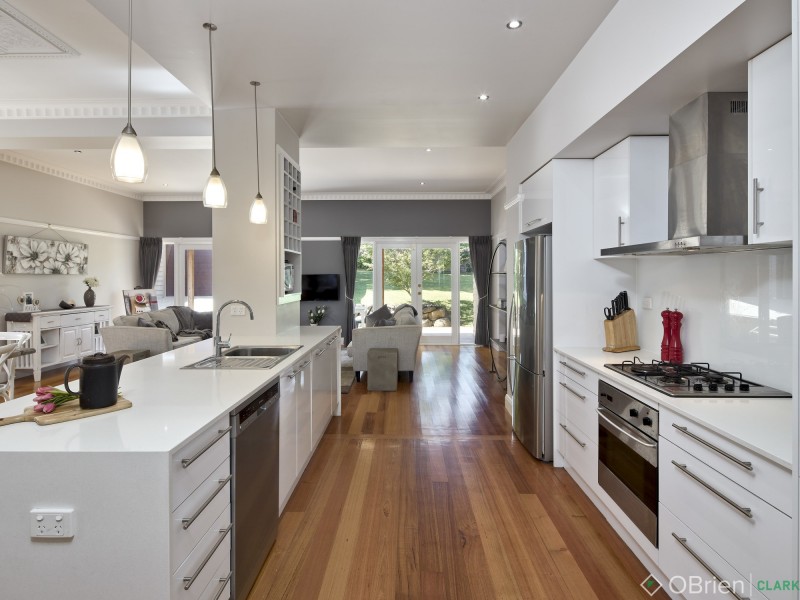 43 Clifford Street, Warragul VIC 3820