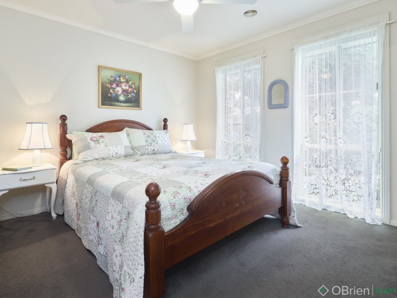 10 Palm Square, Drouin VIC 3818