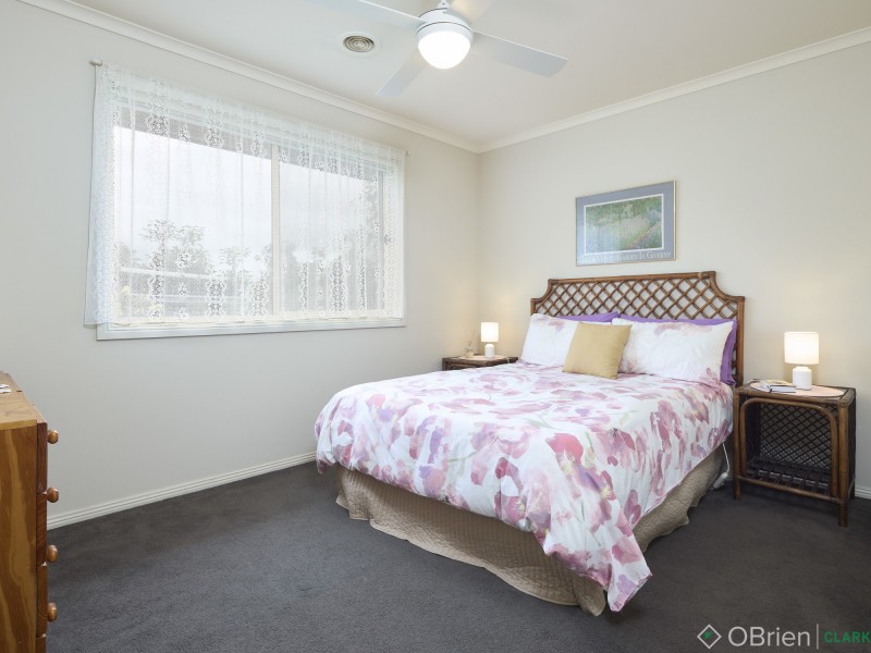 10 Palm Square, Drouin VIC 3818