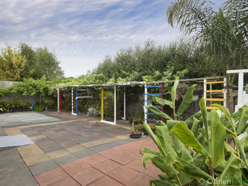 10 Palm Square, Drouin VIC 3818