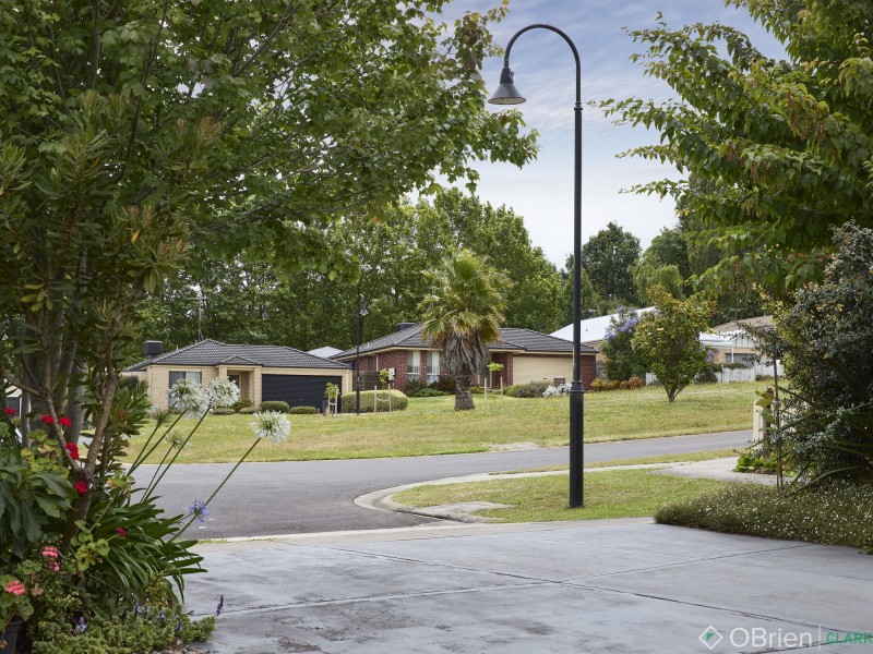 10 Palm Square, Drouin VIC 3818