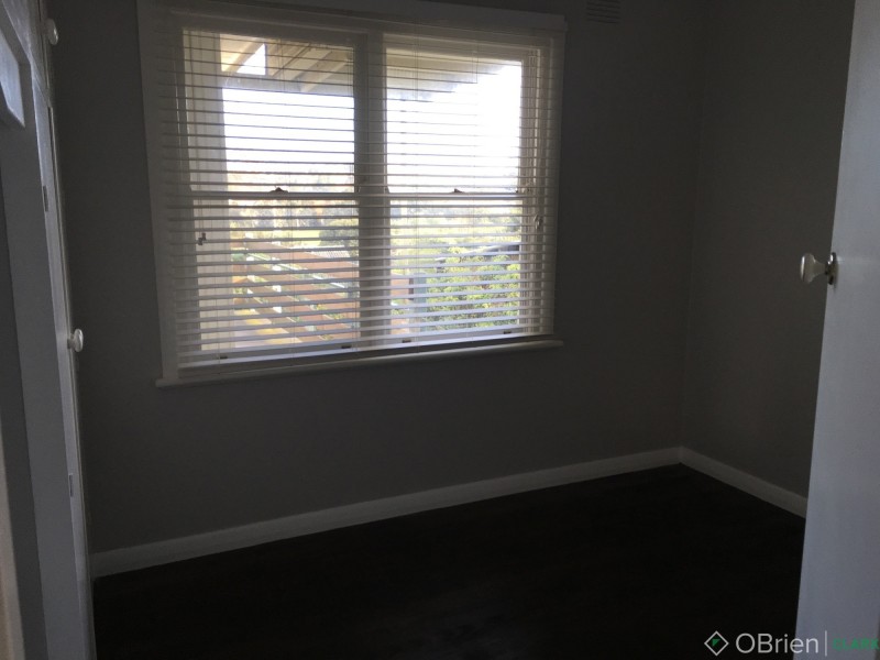 33 Burton Street, Warragul VIC 3820