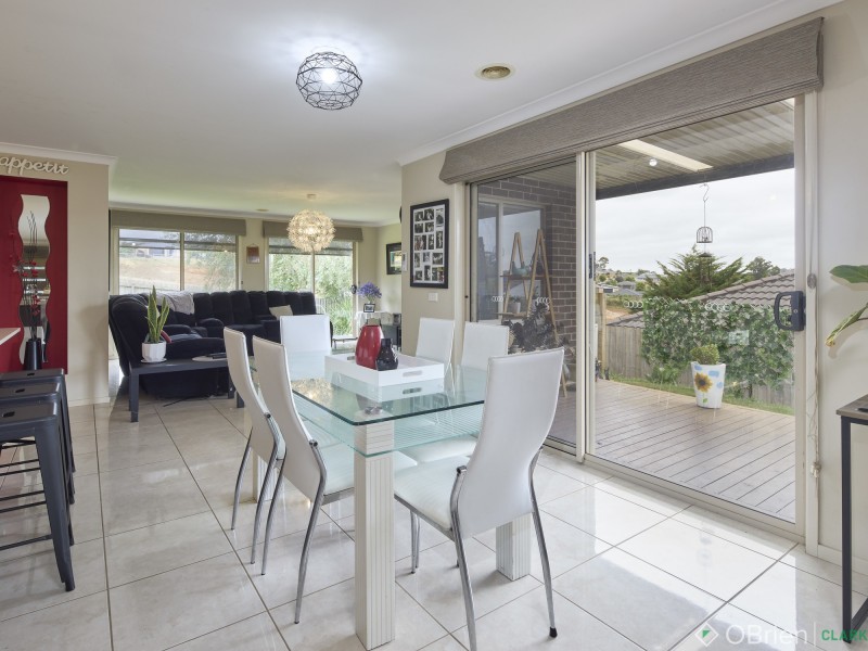 13 Toorongo Street, Drouin VIC 3818