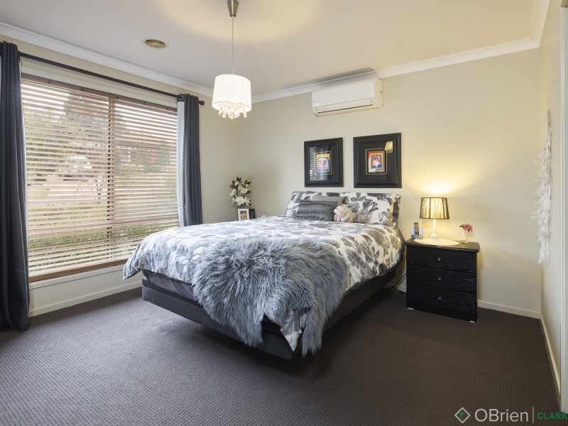 13 Toorongo Street, Drouin VIC 3818