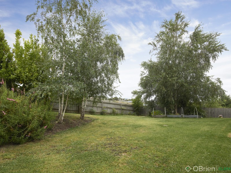 13 Toorongo Street, Drouin VIC 3818