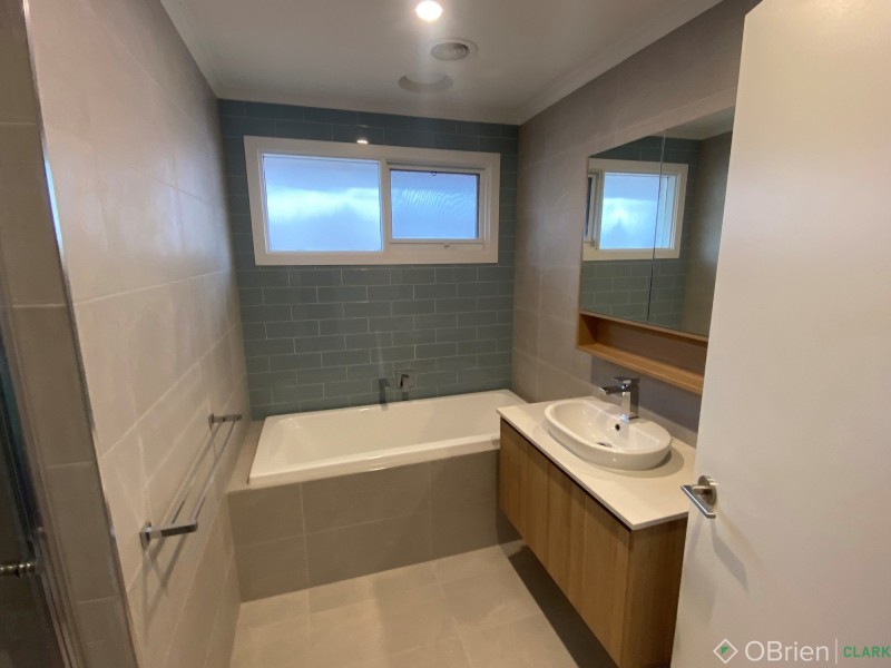 6 Hillandale Road, Warragul VIC 3820