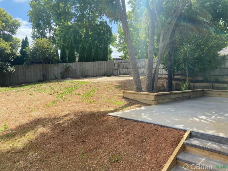 6 Hillandale Road, Warragul VIC 3820