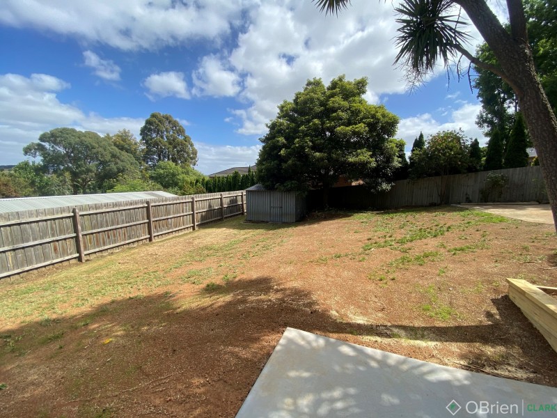 6 Hillandale Road, Warragul VIC 3820