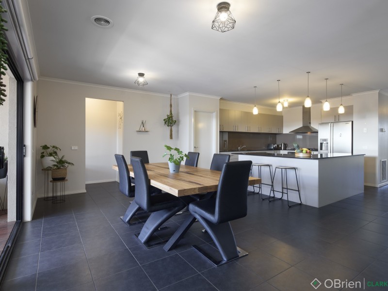 12 Valley Vista Drive, Warragul VIC 3820