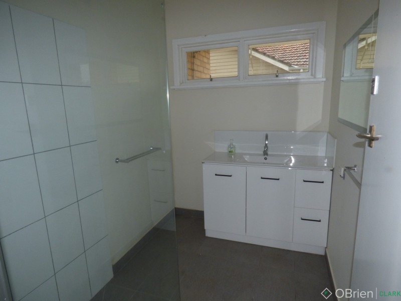 33 Princes Highway, Trafalgar VIC 3824