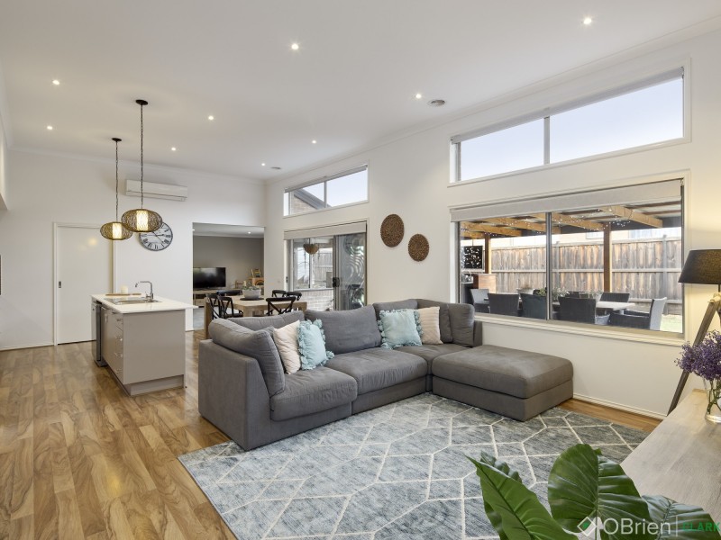 15 Chesterfield Avenue, Warragul VIC 3820