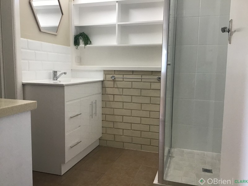 1/43 Lampard Road, Drouin VIC 3818