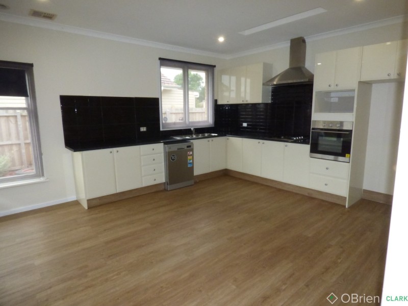 33 Princes Highway, Trafalgar VIC 3824