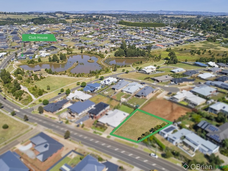 38 Jackson Drive, Drouin VIC 3818