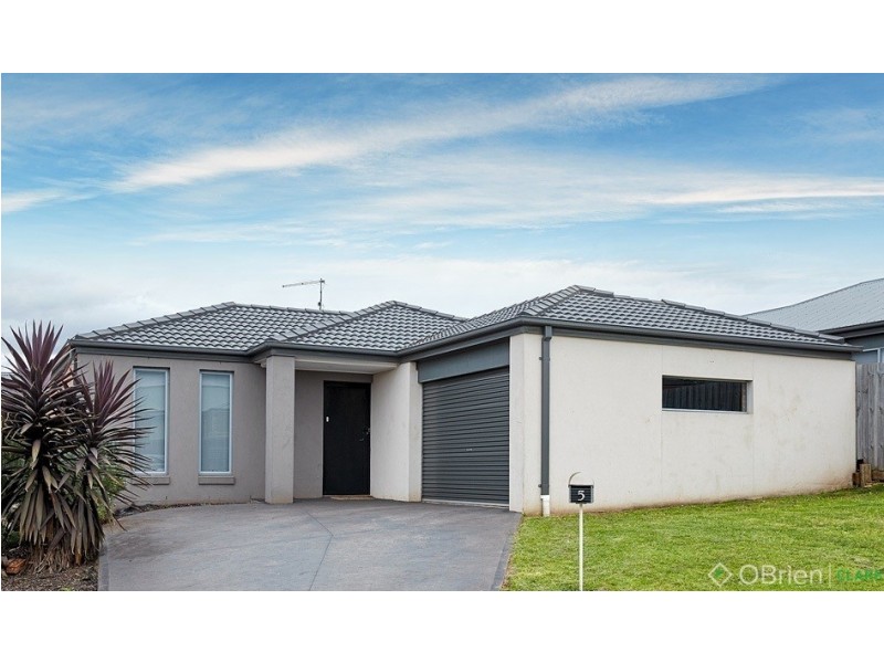 5 Leigh Court, Drouin VIC 3818