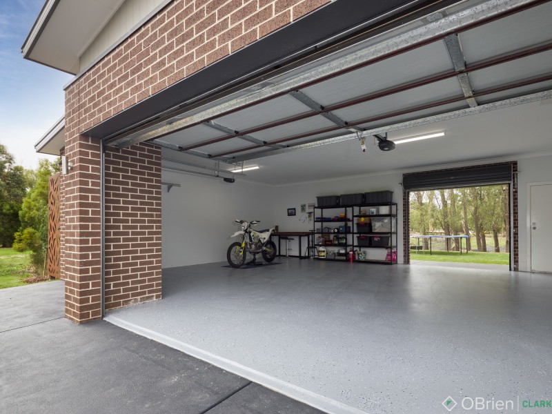 61 Jackson Drive, Drouin VIC 3818