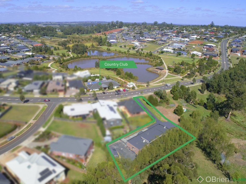 61 Jackson Drive, Drouin VIC 3818